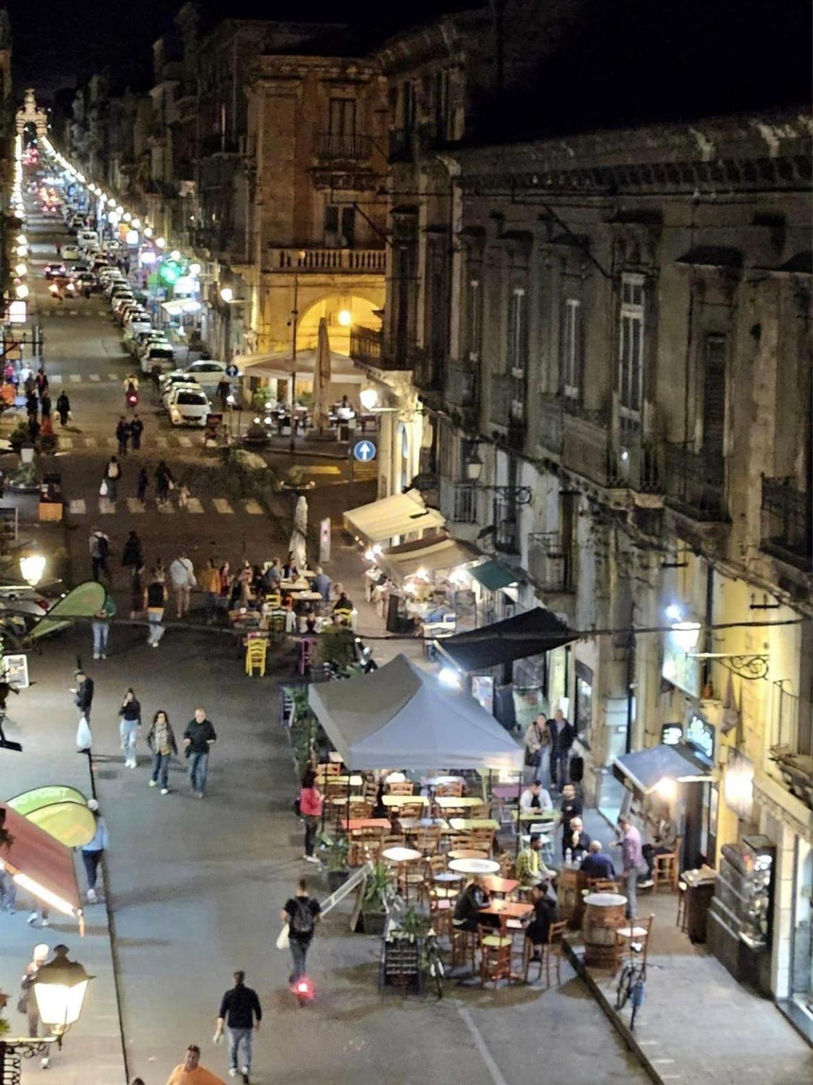 Central House Catania Historic Center Ngoại thất bức ảnh